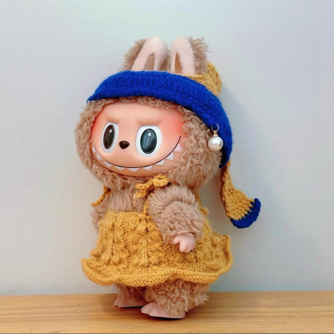 Handmade Knitted "Girl with a Pearl Earring" Inspired Outfit for Labubu Doll - Beanie with Pearl & Ruffled Dress Set (Doll Not Included) - URANBATO