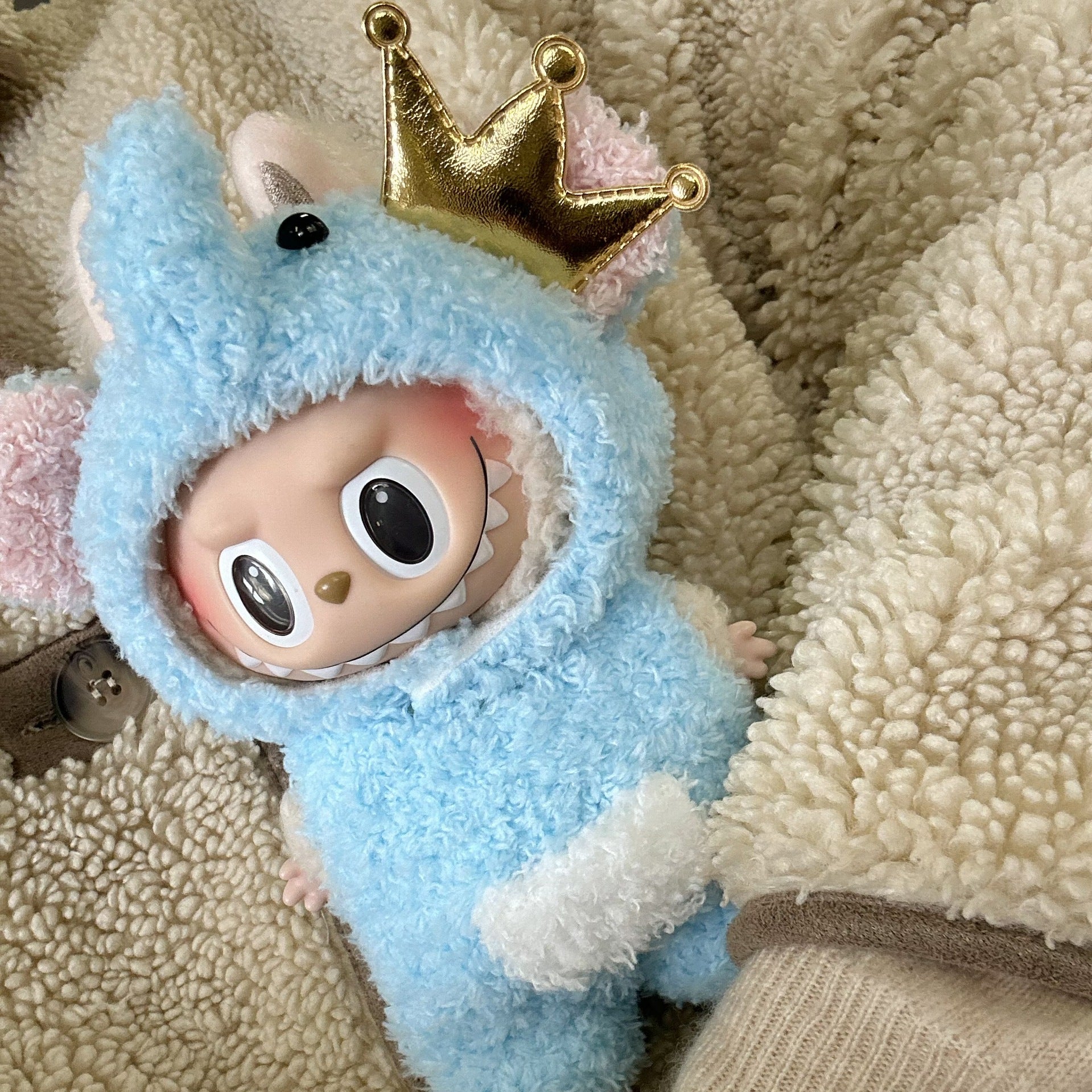 [Labubu Dress Up] 15CM Keychain Labubu Blue Crown Elephant Two - Piece Set - URANBATO