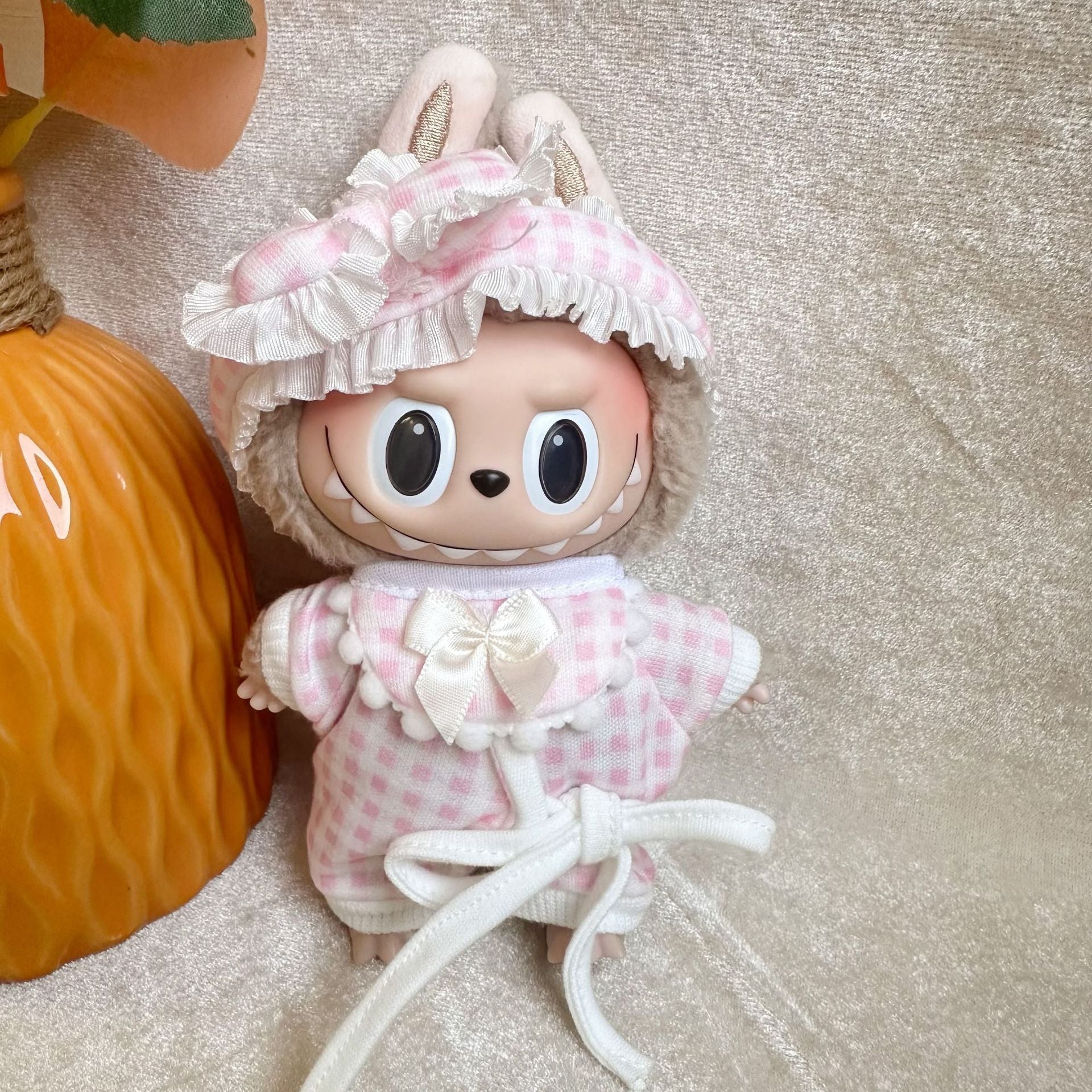 [Labubu Dress Up] 15cm new clothes Labubu blue and pink plaid pajamas three - piece set - URANBATO