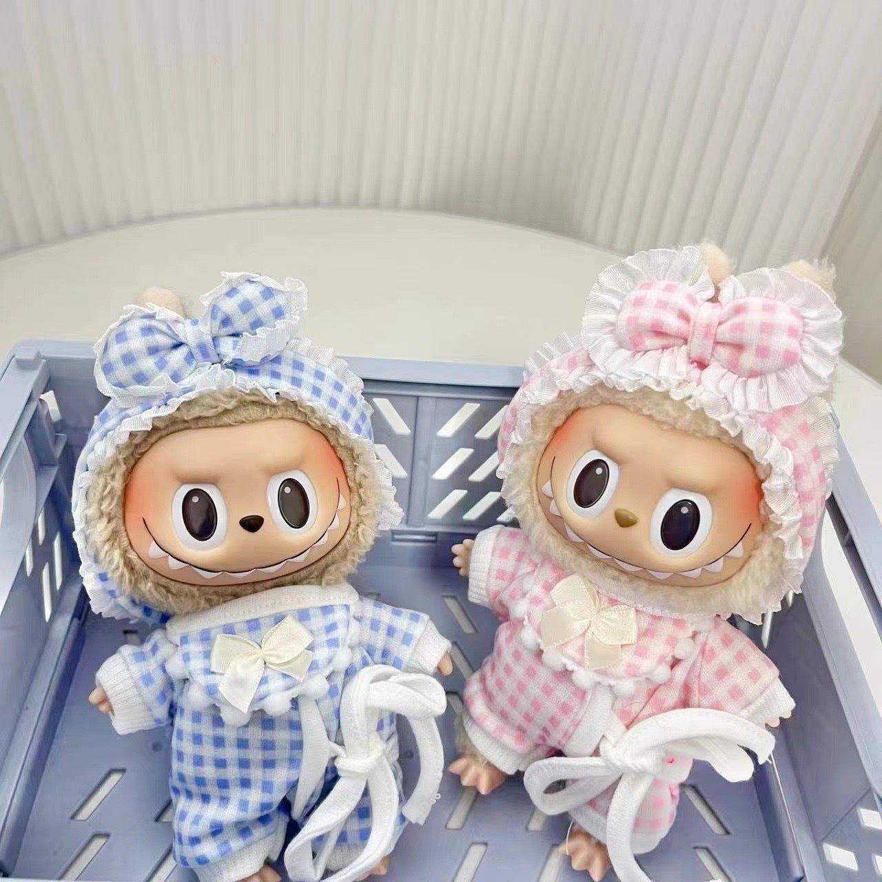 [Labubu Dress Up] 15cm new clothes Labubu blue and pink plaid pajamas three - piece set - URANBATO
