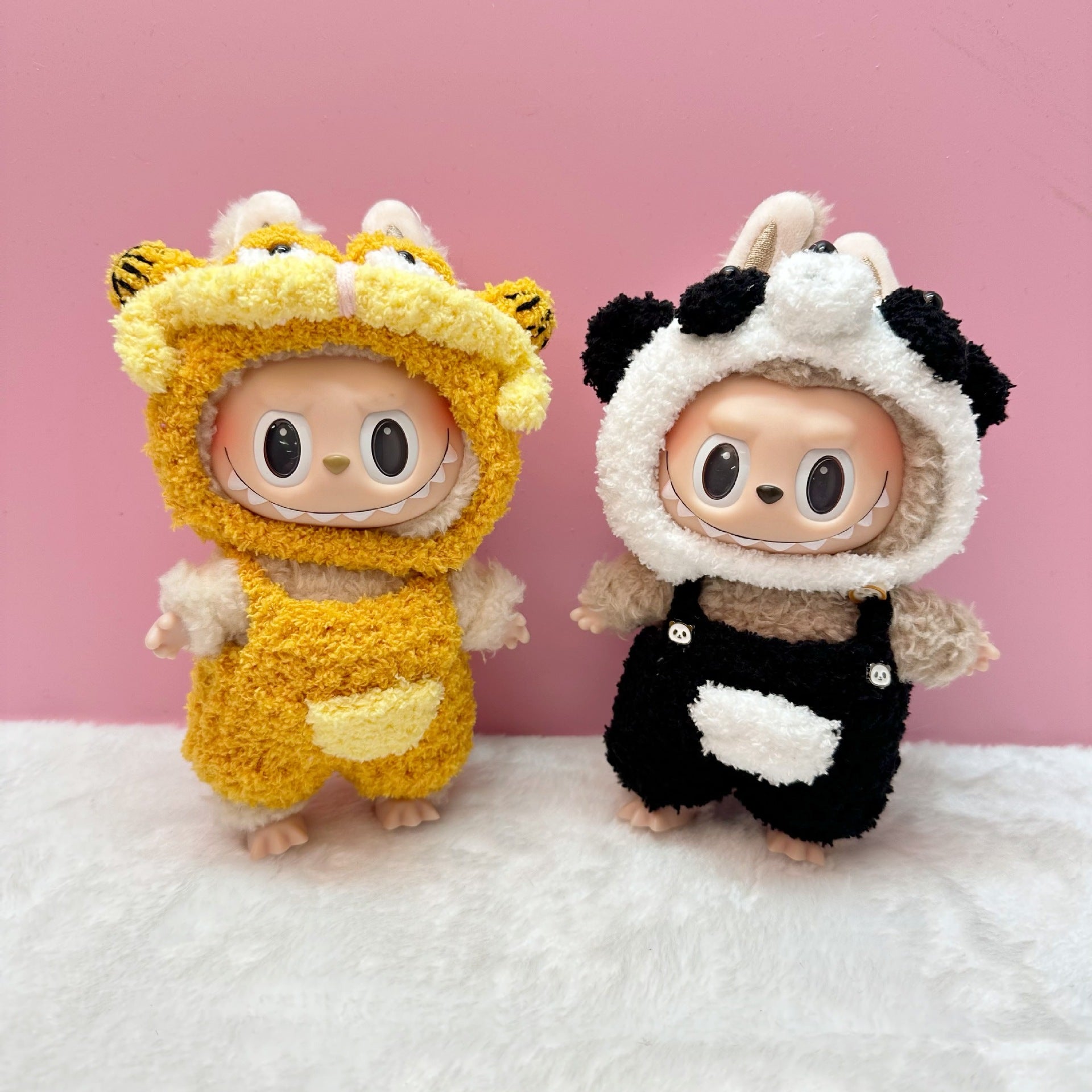 [Labubu Dress Up] 17CM Clothes Dress Up Labubu Handmade Garfield Panda Suit Keychain Baby Clothes - URANBATO
