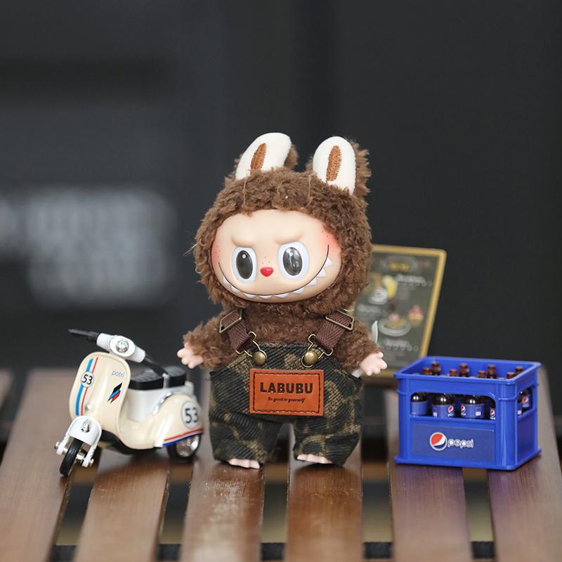 Pop Mart 17cm labubu doll clothes, doll shoes, suspenders + leather shoes + woolen hat + glasses four - piece set - URANBATO