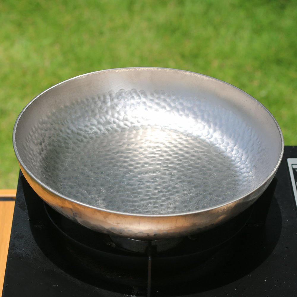 Pure titanium flat bottom frying pan, Storm furnace exclusive outdoor frying pan, uncoated hand hammered non - stick pan, corrosion - resistant frying pan, high temperature resistant pan, healthy and safe, pure titanium pan - URANBATO